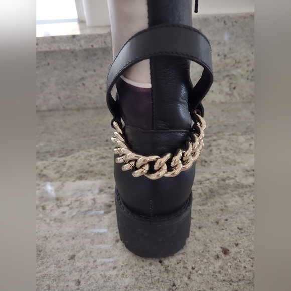 Gucci Leather Chain Boot Ankle Bracelet - Picture 3 of 7